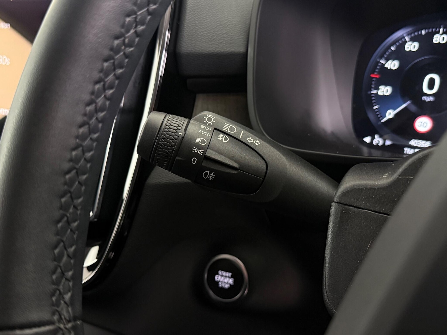 Used Volvo XC40 2022 for sale - 76467225: Photo 28