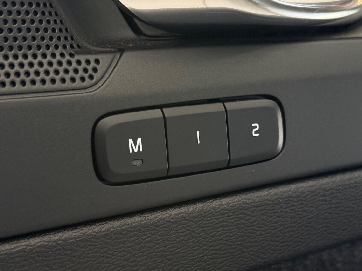 Used Volvo XC40 2022 for sale - 76467225: Photo 30