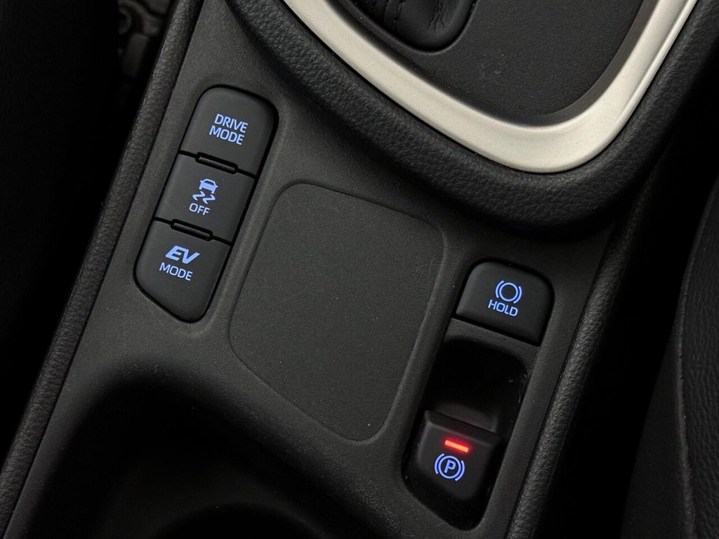 Used Toyota Yaris Cross 2024 for sale - 75992582: Photo 42