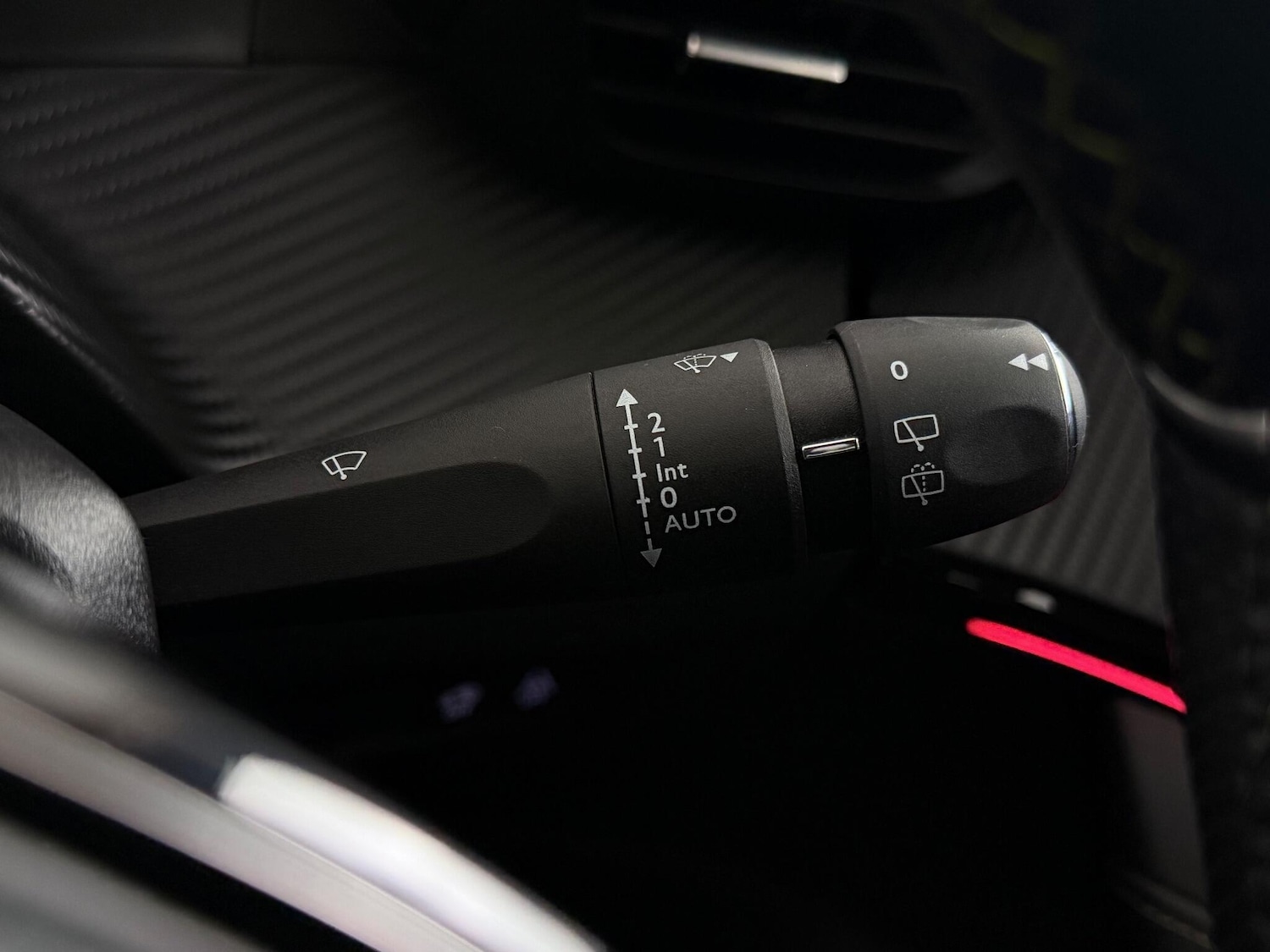 Used Peugeot 2008 2021 for sale - 76466875: Photo 28