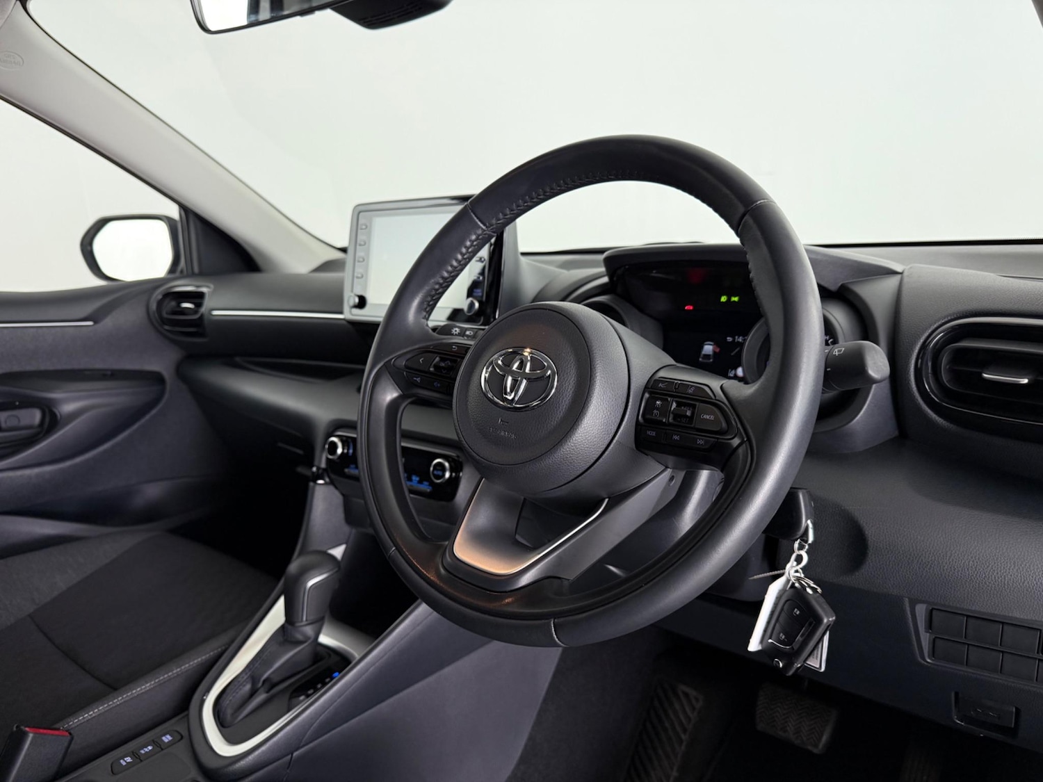 Used Toyota Yaris 2022 for sale - 76511853: Photo 15