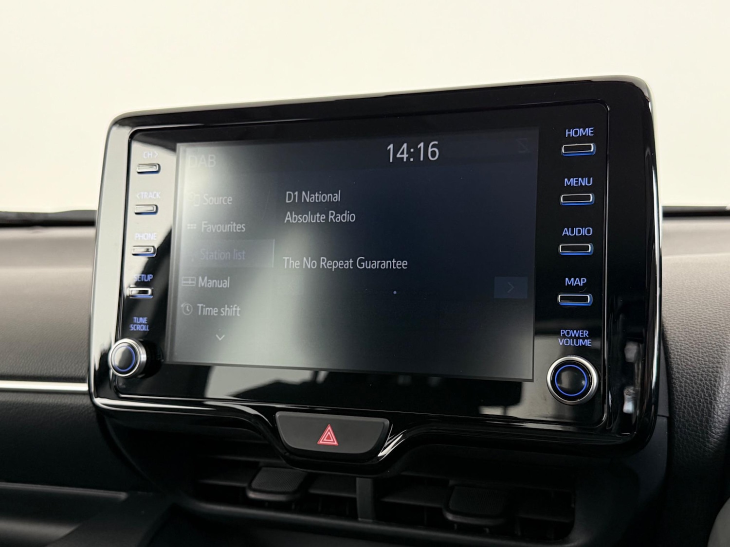 Used Toyota Yaris 2022 for sale - 76511853: Photo 33