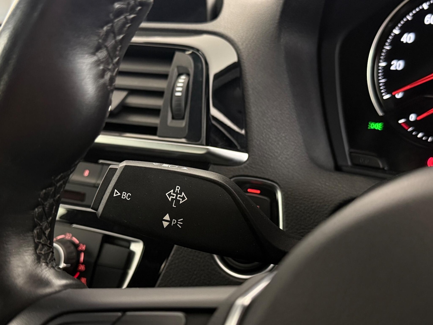 Used BMW 1 Series 2018 for sale - 76597372: Photo 25