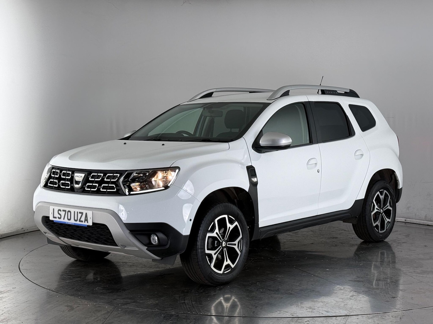 Used Dacia Duster 2020 for sale - 77216592: Photo 2