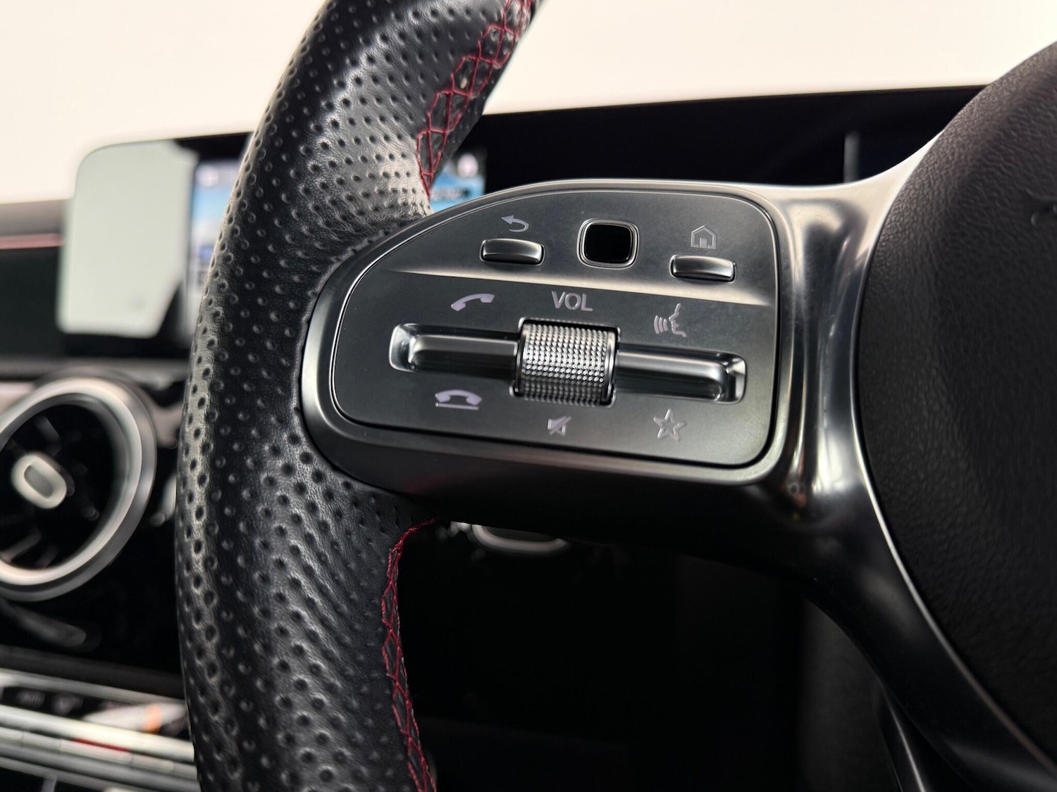 Used Mercedes-Benz A-Class 2018 for sale - 77259693: Photo 15