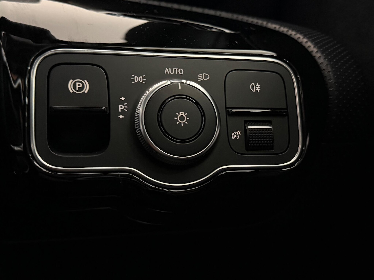 Used Mercedes-Benz A-Class 2018 for sale - 77259693: Photo 23