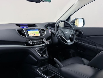 Used Honda CR-V 2017 for sale - 79280177: Photo