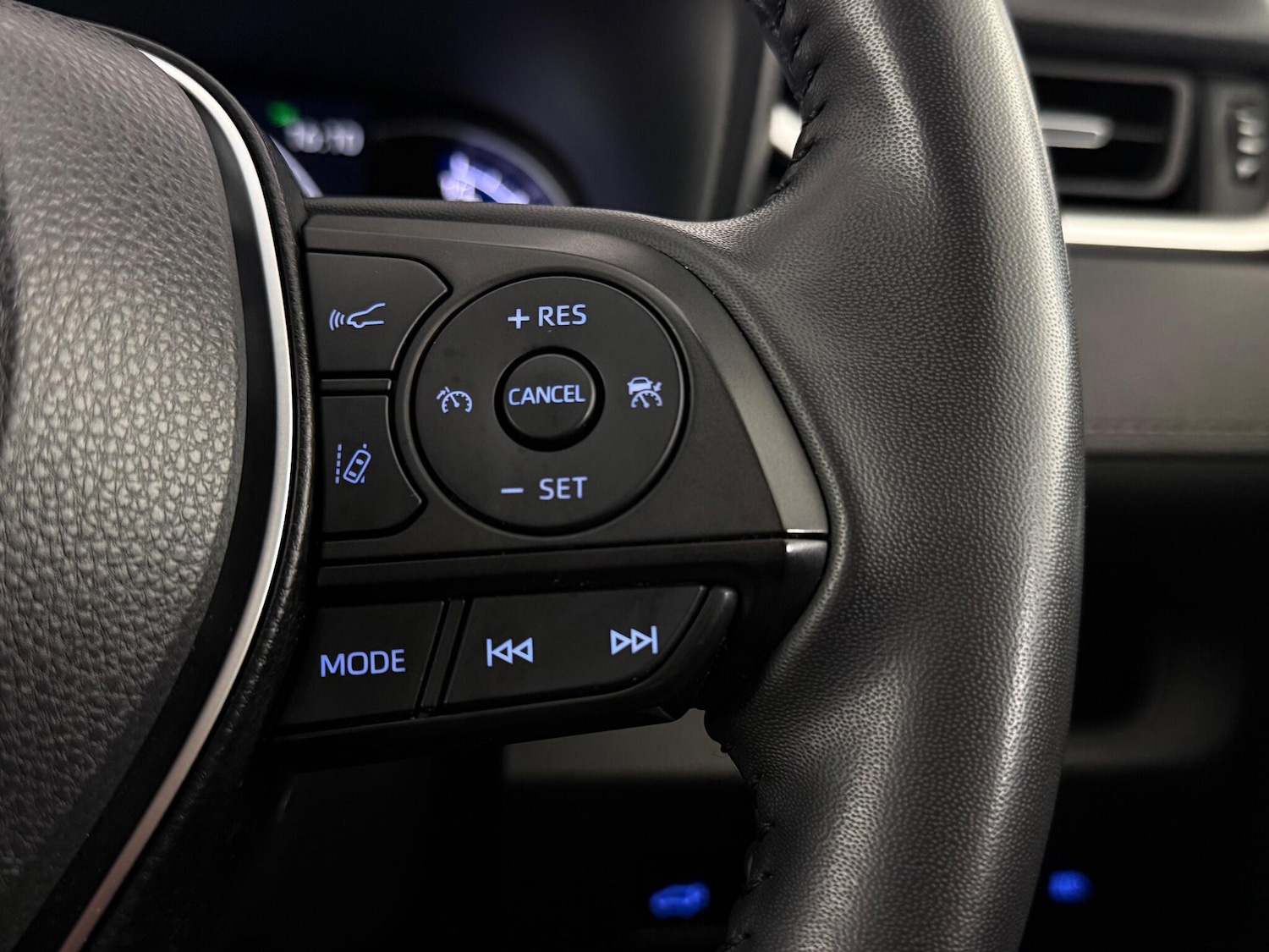 Used Toyota RAV4 2022 for sale - 77246564: Photo 21