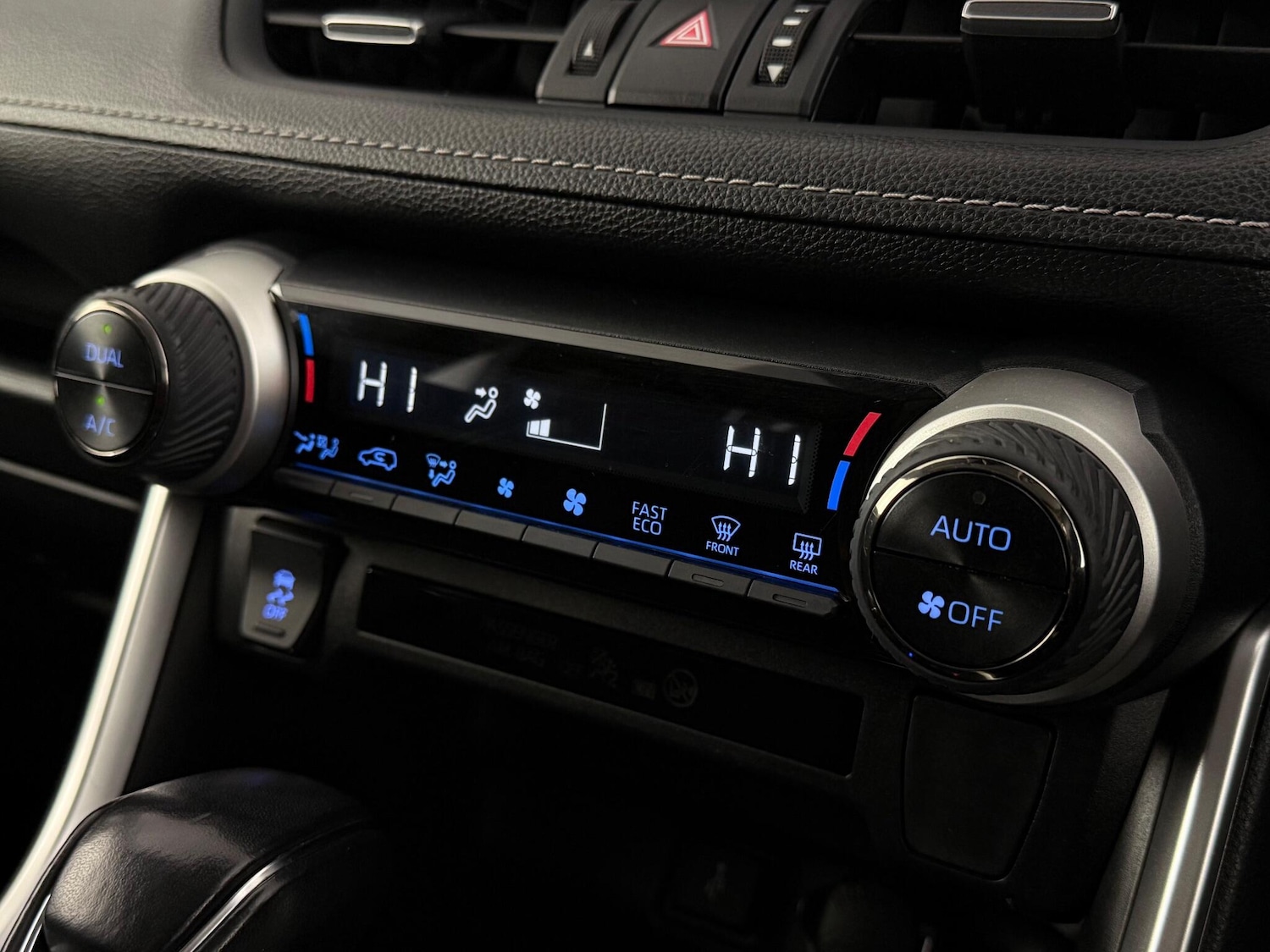 Used Toyota RAV4 2022 for sale - 77246564: Photo 31