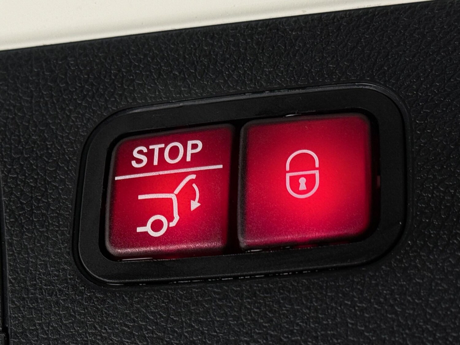 Used Mercedes-Benz GLC 2019 for sale - 77754470: Photo 11