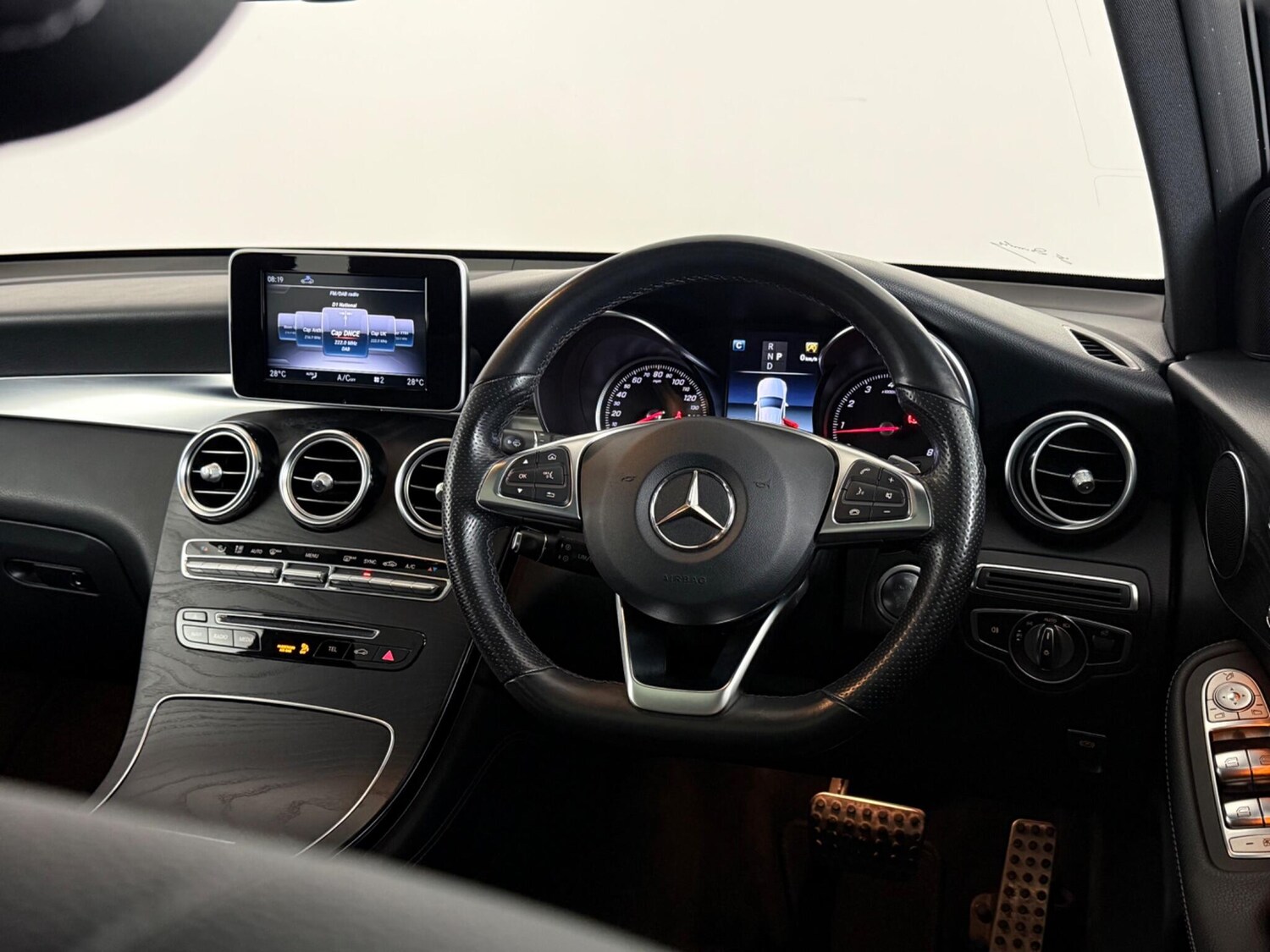 Used Mercedes-Benz GLC 2019 for sale - 77754470: Photo 18