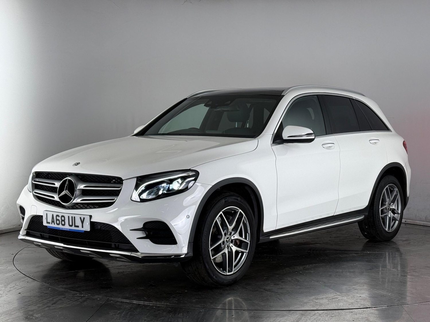 Used Mercedes-Benz GLC 2019 for sale - 77754470: Photo 3