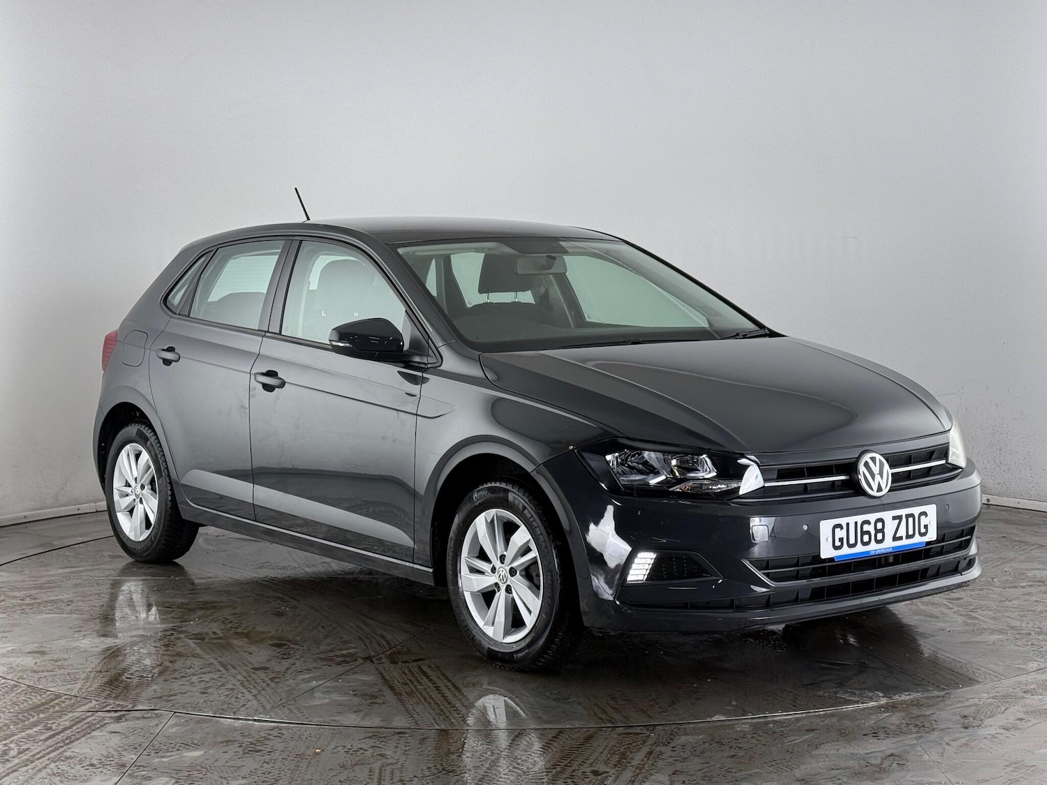 Used Volkswagen Polo 2018 for sale - 76801327: Photo 1