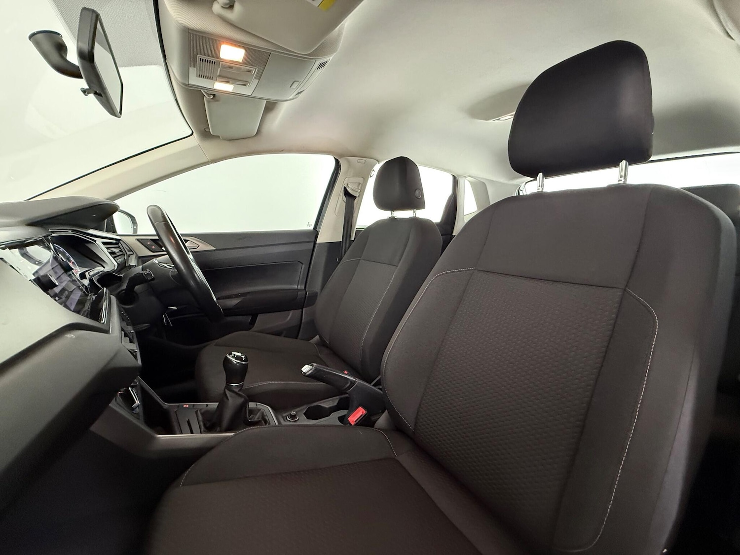 Used Volkswagen Polo 2018 for sale - 76801327: Photo 14