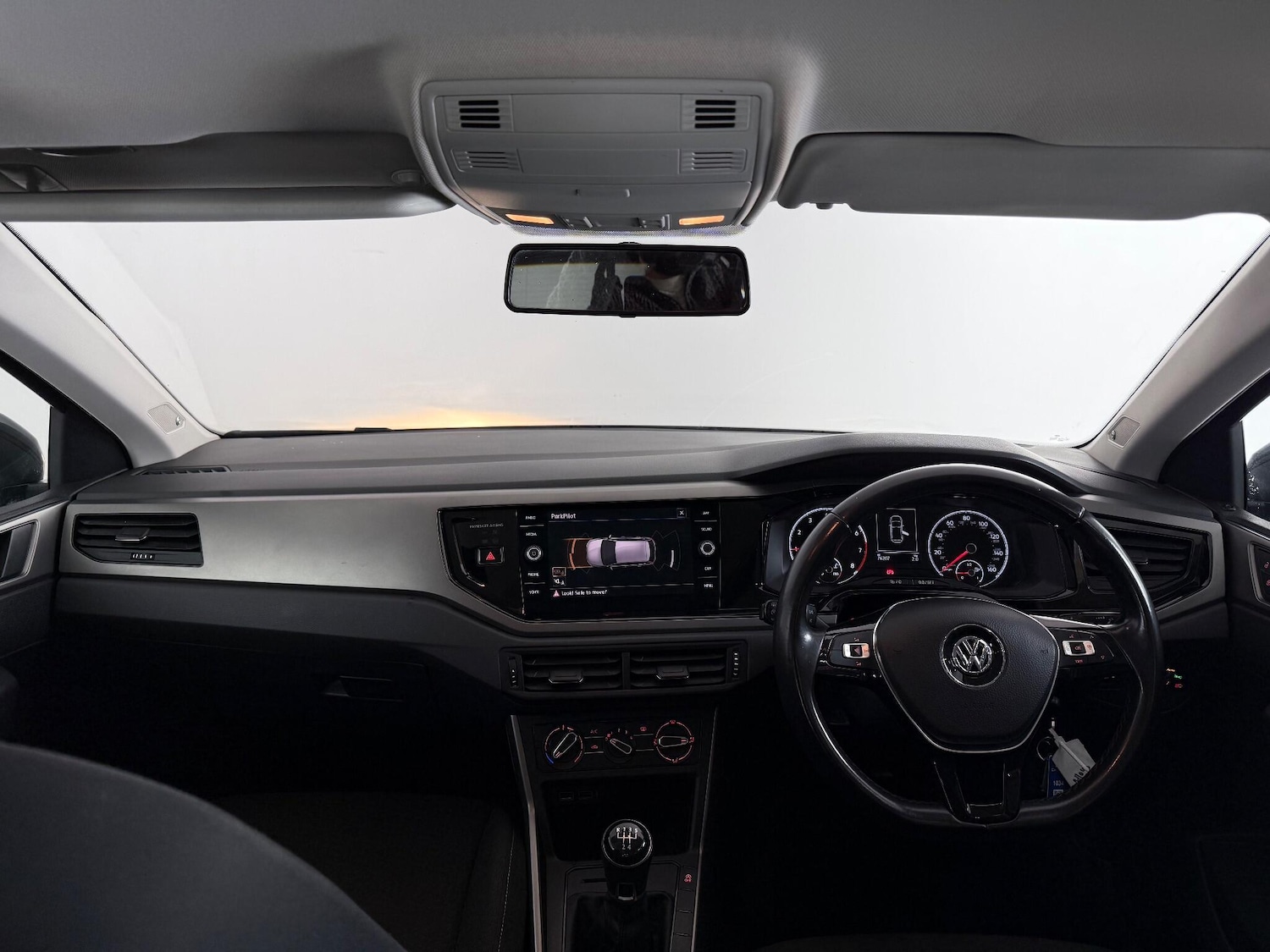 Used Volkswagen Polo 2018 for sale - 76801327: Photo 16