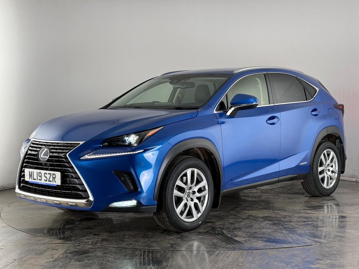 Used Lexus NX 2019 for sale - 78012365: Photo 3