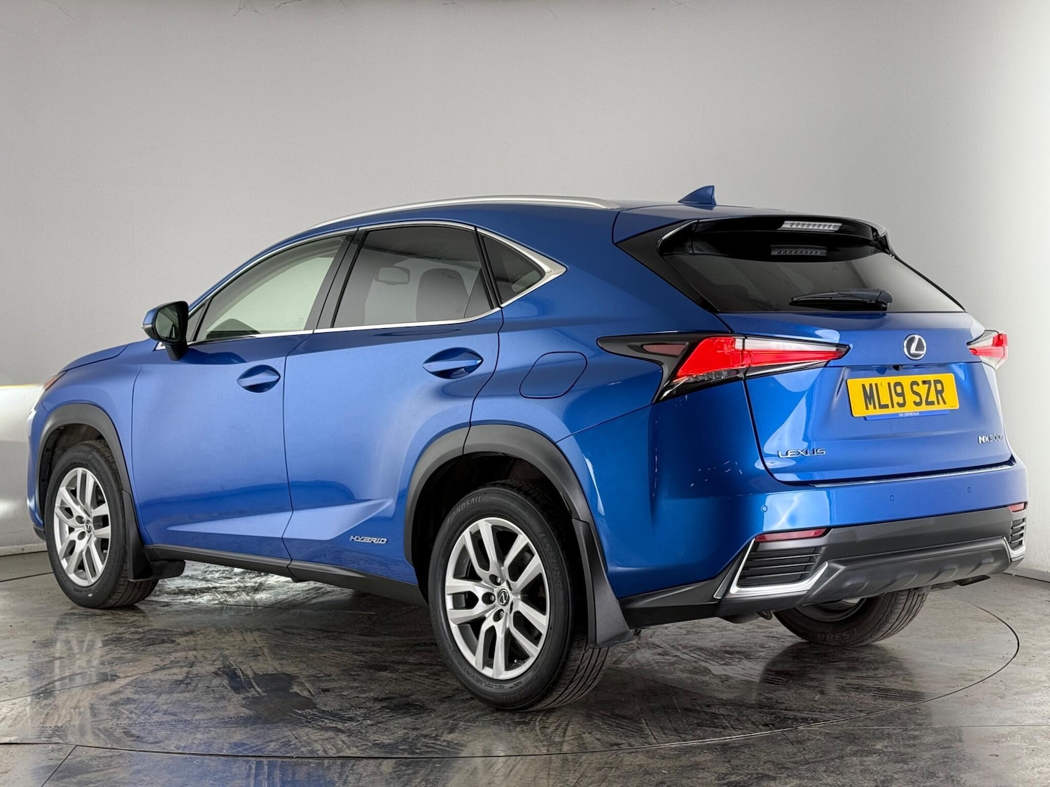 Used Lexus NX 2019 for sale - 78012365: Photo 4