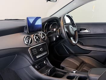 Used Mercedes-Benz GLA 2019 for sale - 79658512: Photo