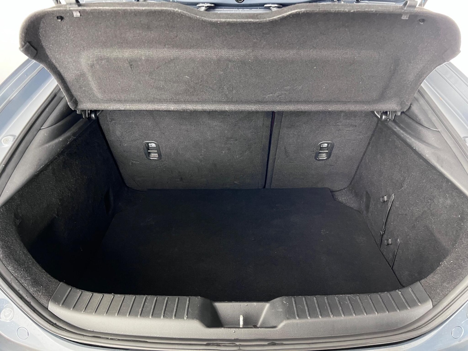 Used Mazda Mazda3 2020 for sale - 77217111: Photo 9