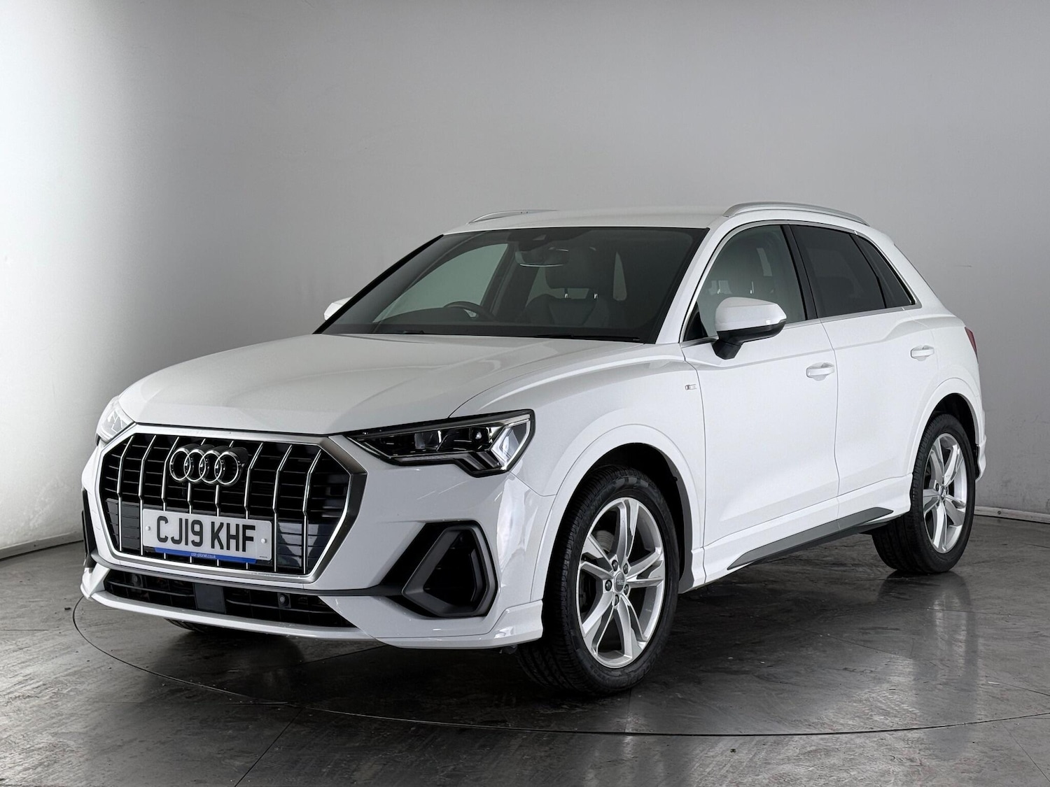 Used Audi Q3 2019 for sale - 77174567: Photo 3
