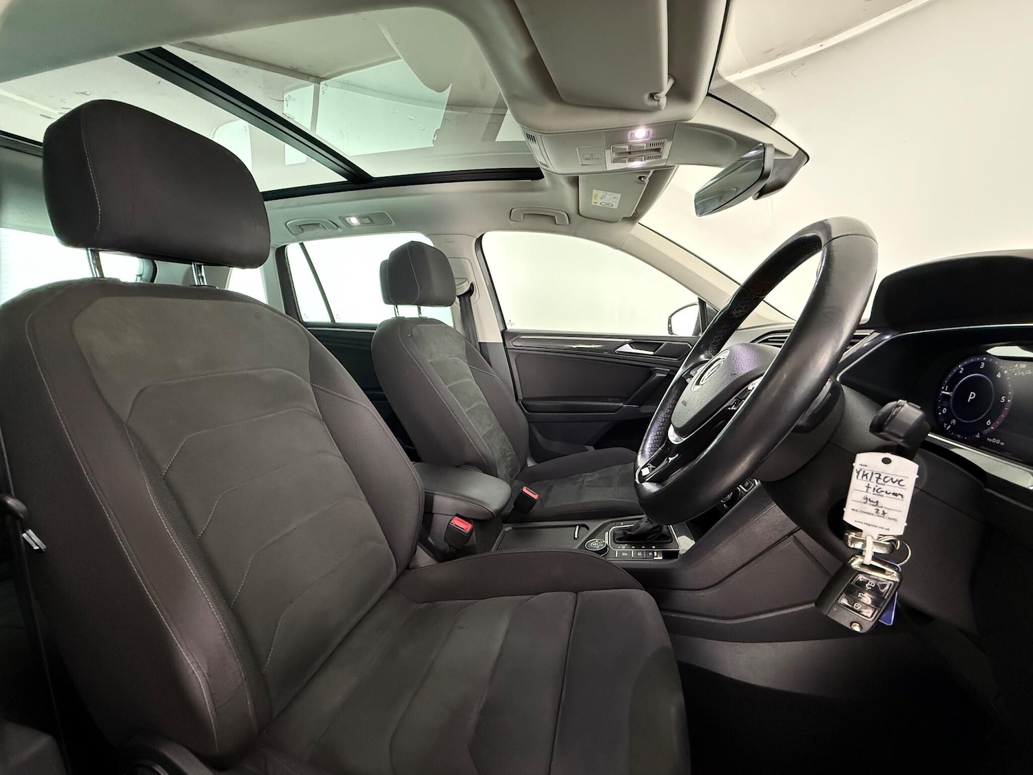 Used Volkswagen Tiguan 2017 for sale - 77222550: Photo 12