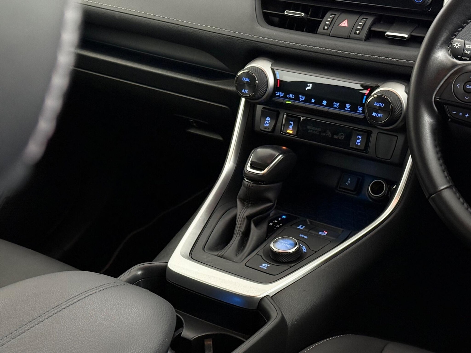 Used Toyota RAV4 2021 for sale - 76466726: Photo 42