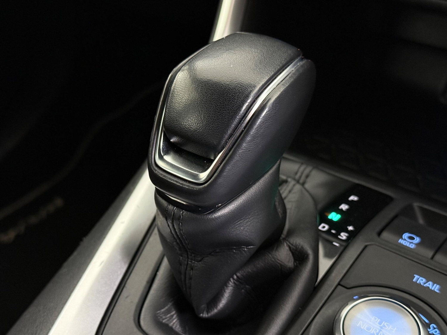 Used Toyota RAV4 2021 for sale - 76466726: Photo 44