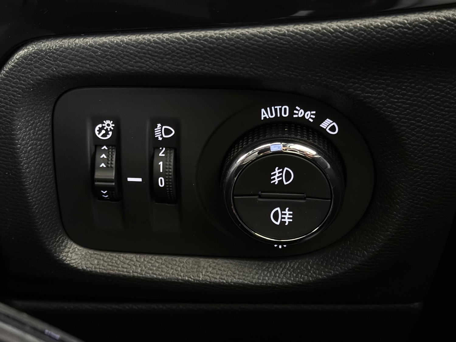 Used Vauxhall Corsa 2023 for sale - 77182789: Photo 32