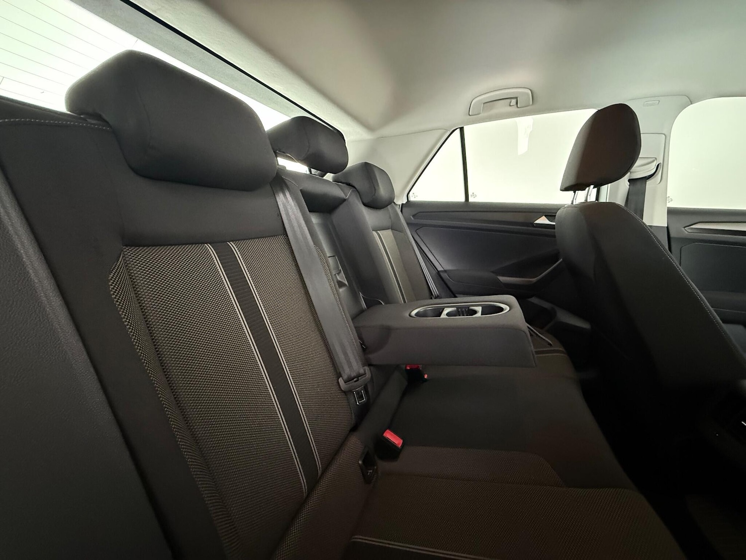 Used Volkswagen T-Roc 2018 for sale - 76467115: Photo 19