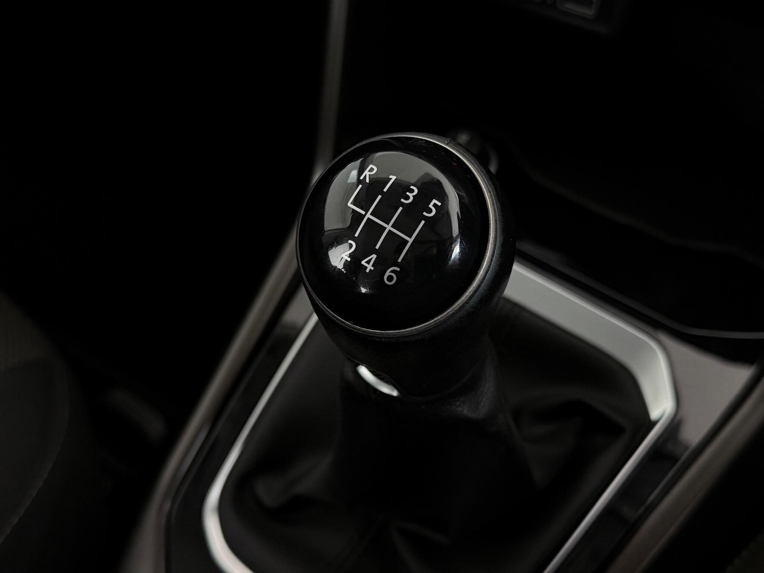 Used Volkswagen T-Roc 2018 for sale - 76467115: Photo 41