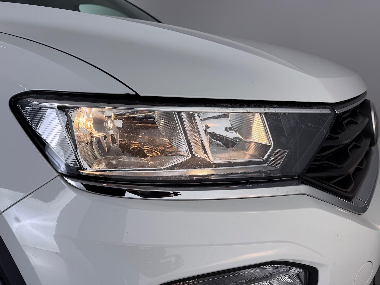 Used Volkswagen T-Roc 2018 for sale - 76467115: Photo 8