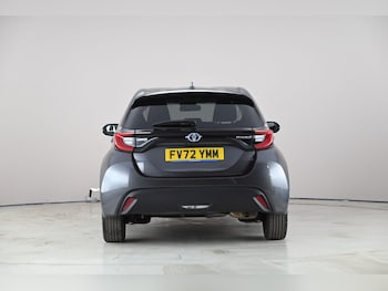 Used Toyota Yaris 2023 for sale - 78171598: Photo