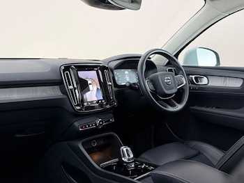 Used Volvo XC40 2021 for sale - 79272395: Photo