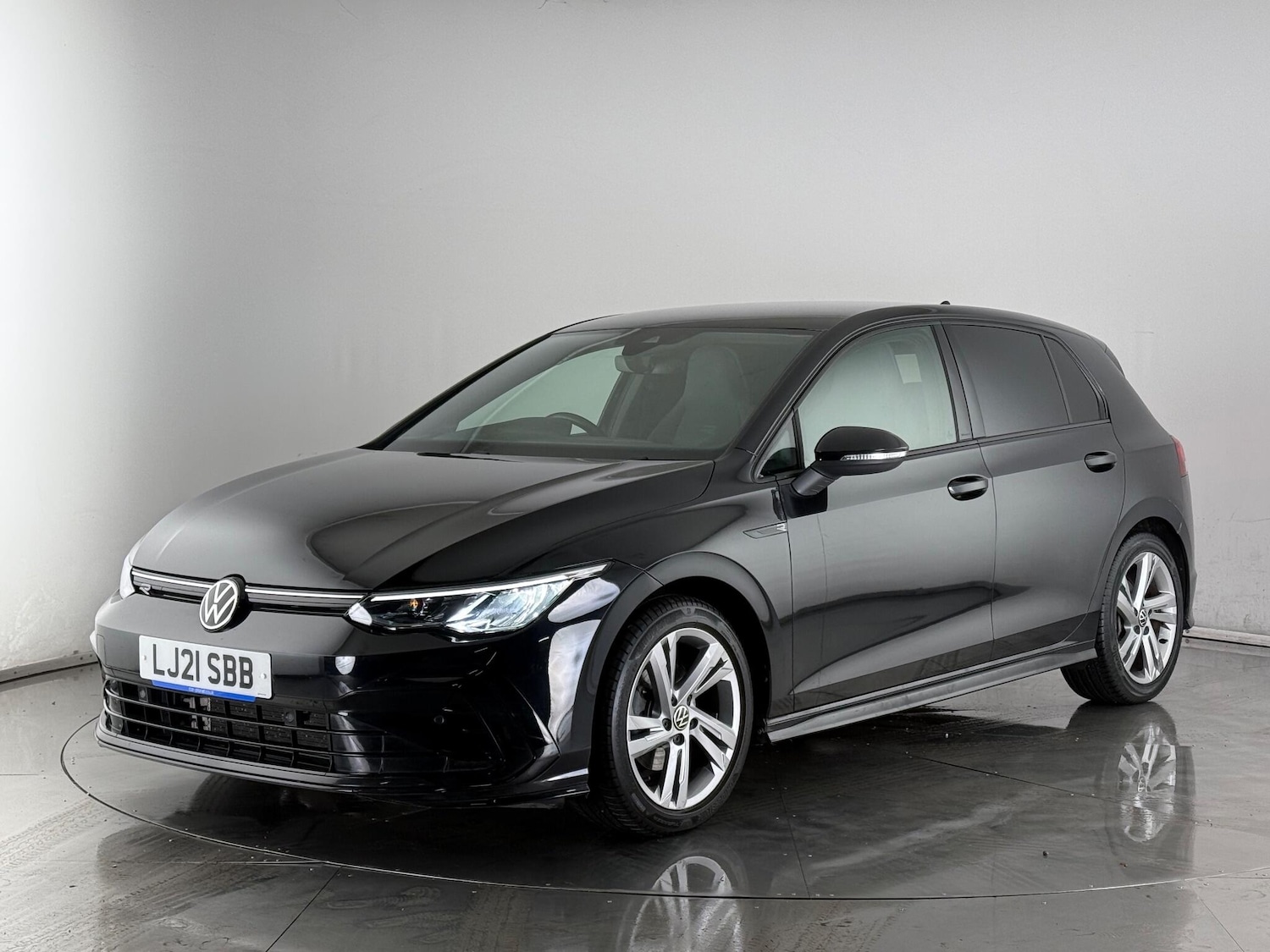 Used Volkswagen Golf 2021 for sale - 77054020: Photo 4