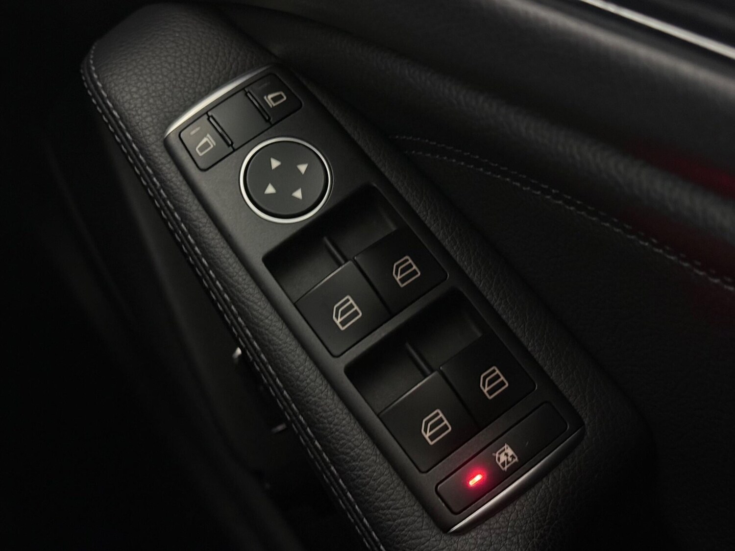 Used Mercedes-Benz GLA 2018 for sale - 77744245: Photo 31