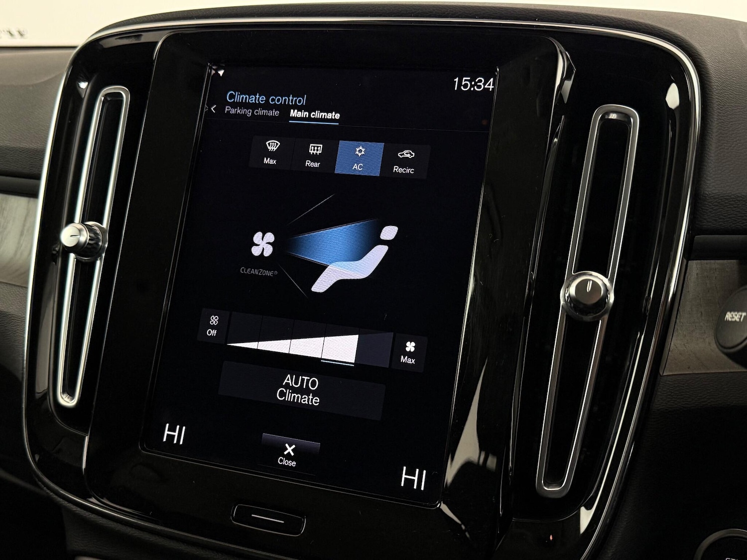 Used Volvo XC40 2021 for sale - 77246670: Photo 23