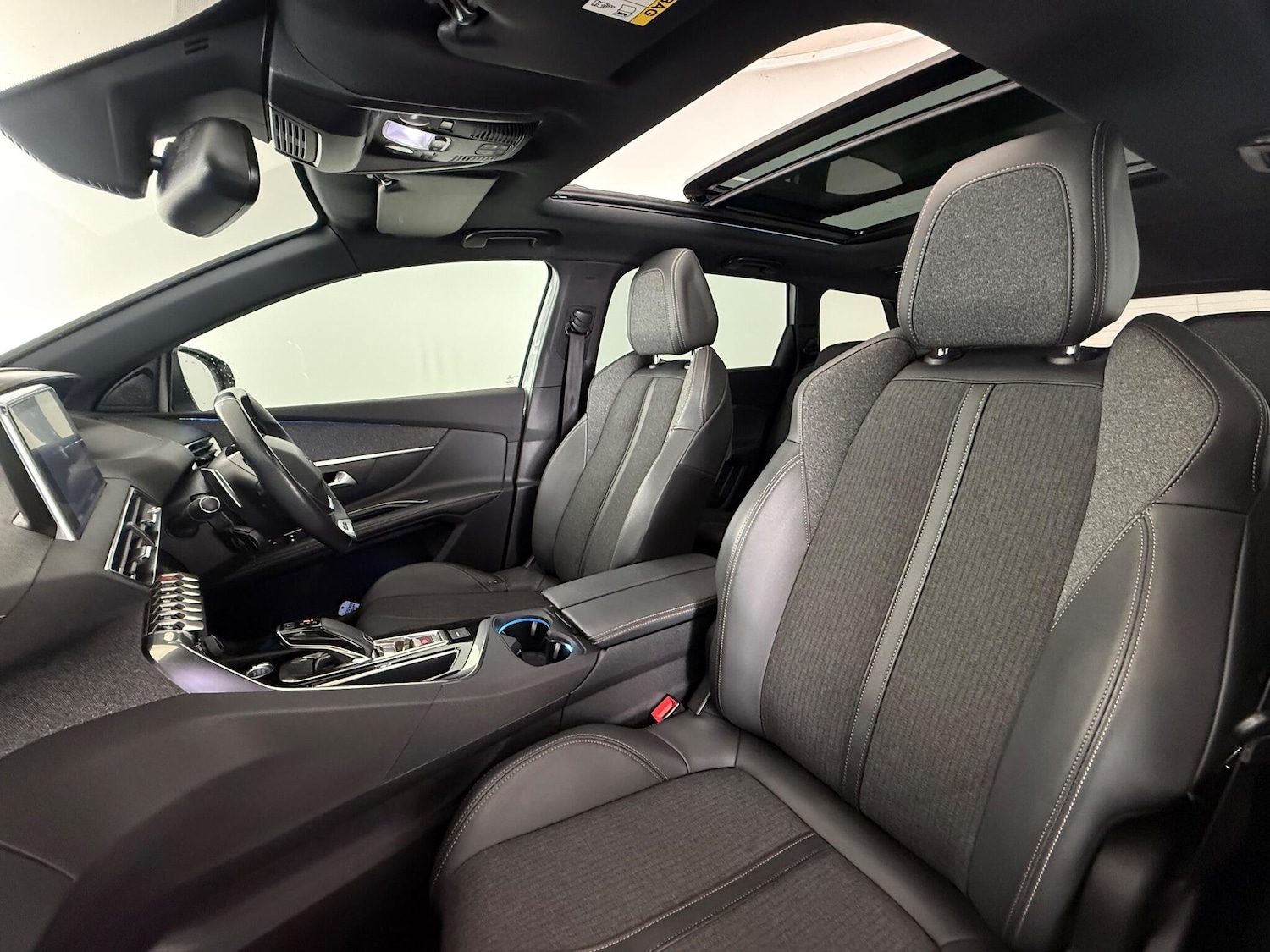 Used Peugeot 5008 2020 for sale - 77217075: Photo 15