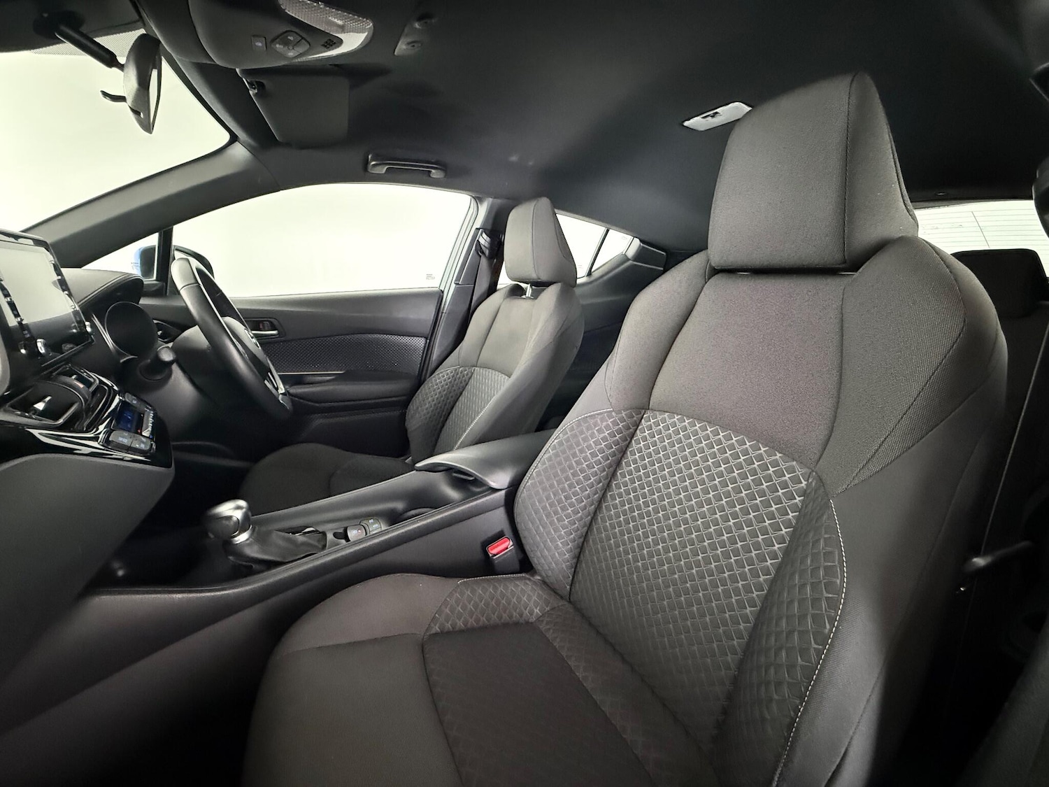 Used Toyota C-HR 2020 for sale - 77260608: Photo 14