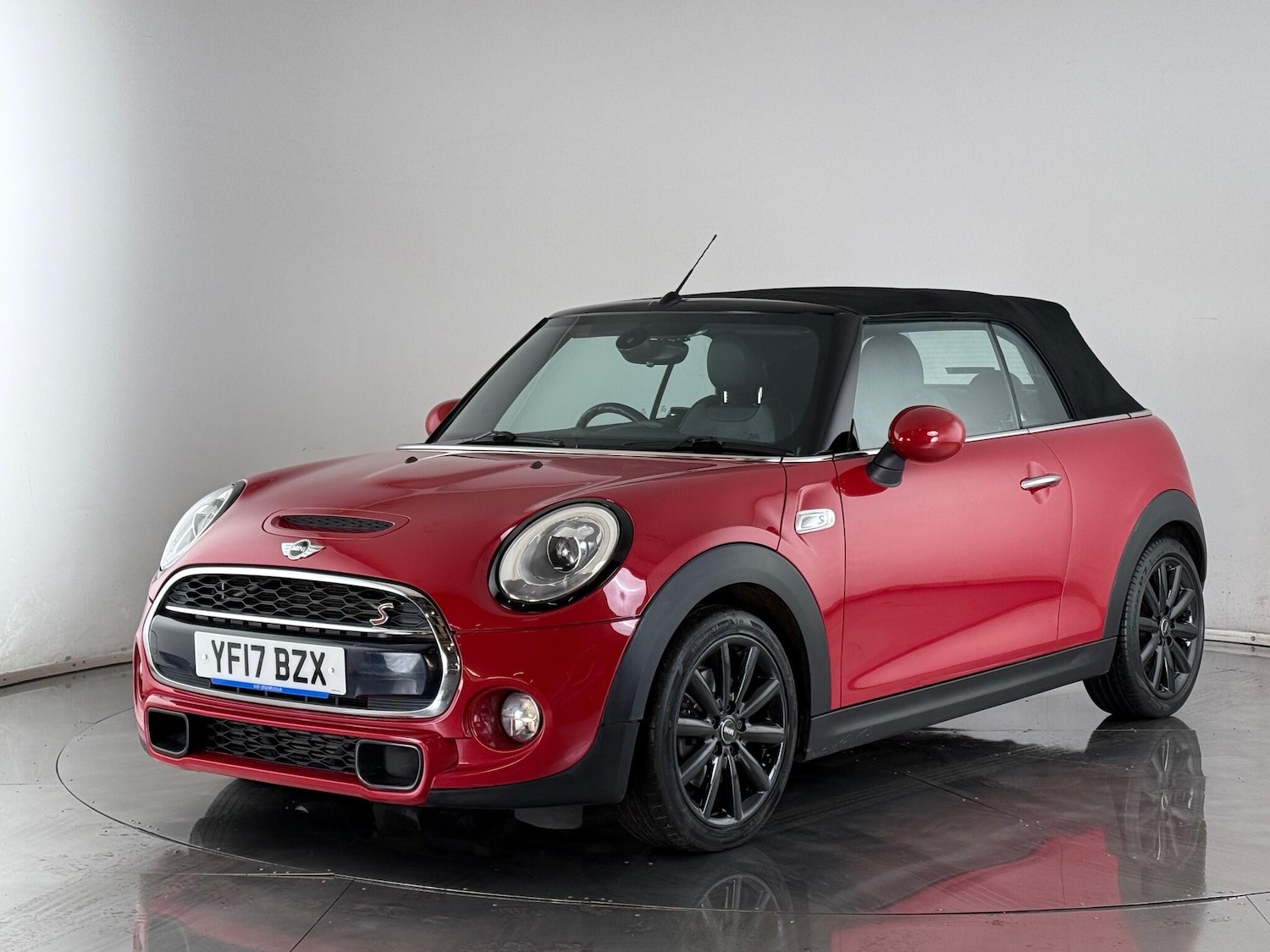Used MINI Convertible 2017 for sale - 77259694: Photo 9
