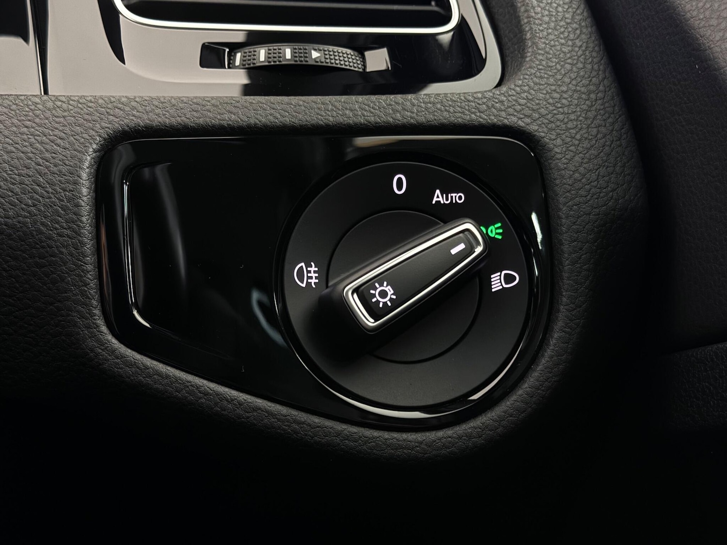 Used Volkswagen Golf 2019 for sale - 77260146: Photo 19