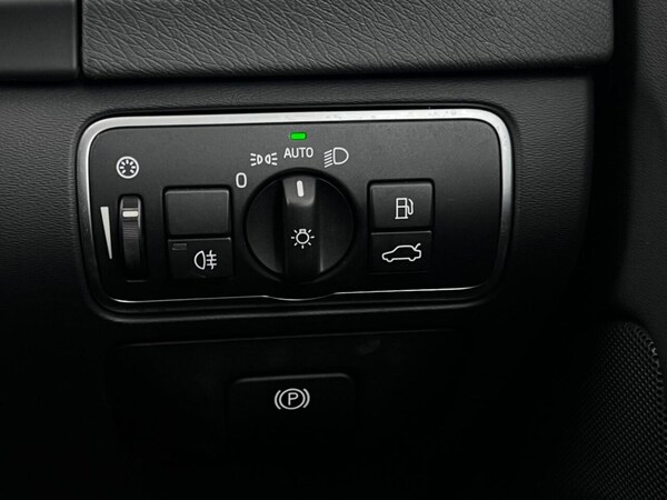 Used Volvo S60 2018 for sale - 75264793: Photo 38