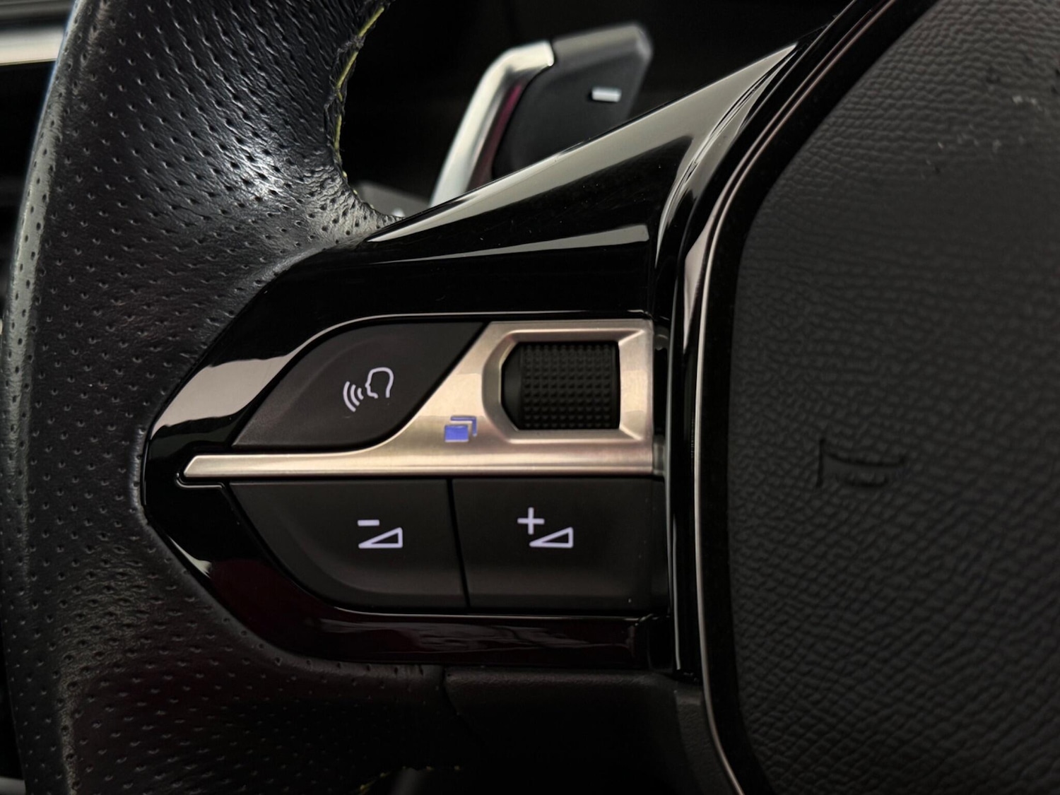 Used Peugeot 2008 2020 for sale - 77398814: Photo 15