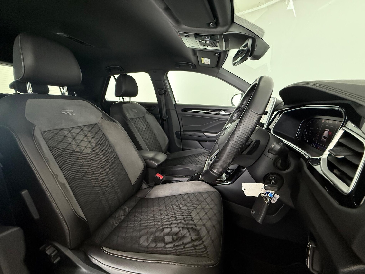 Used Volkswagen T-Roc 2022 for sale - 77216715: Photo 12