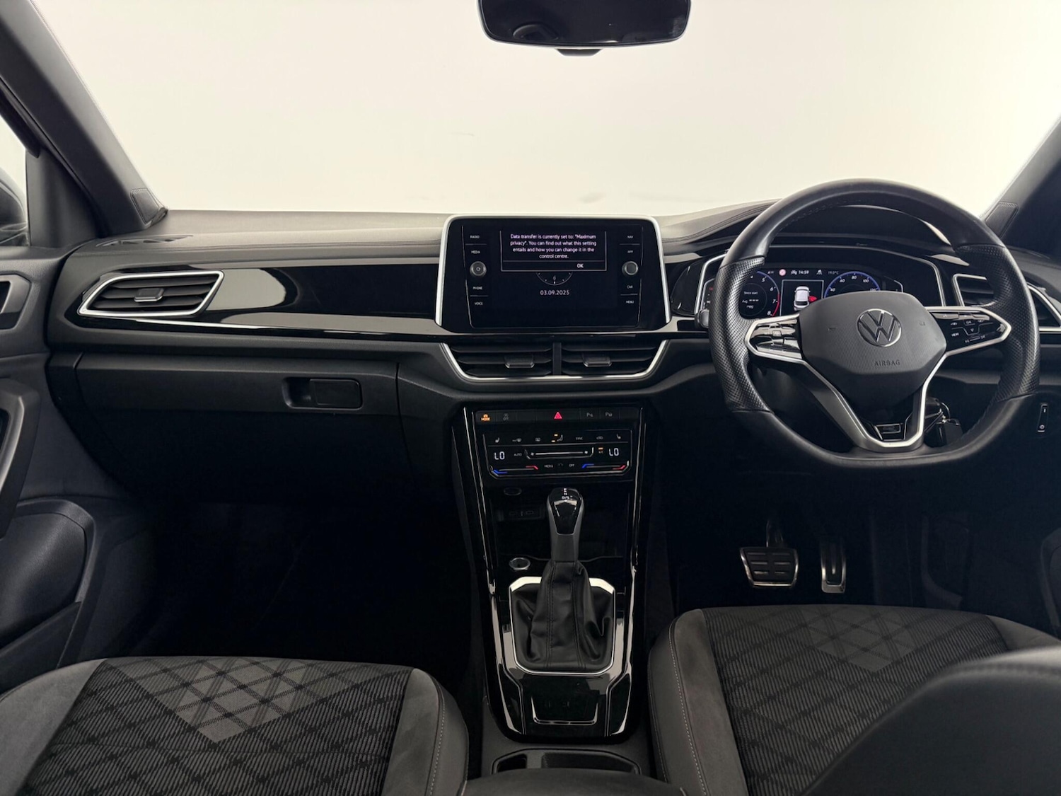 Used Volkswagen T-Roc 2022 for sale - 77216715: Photo 17