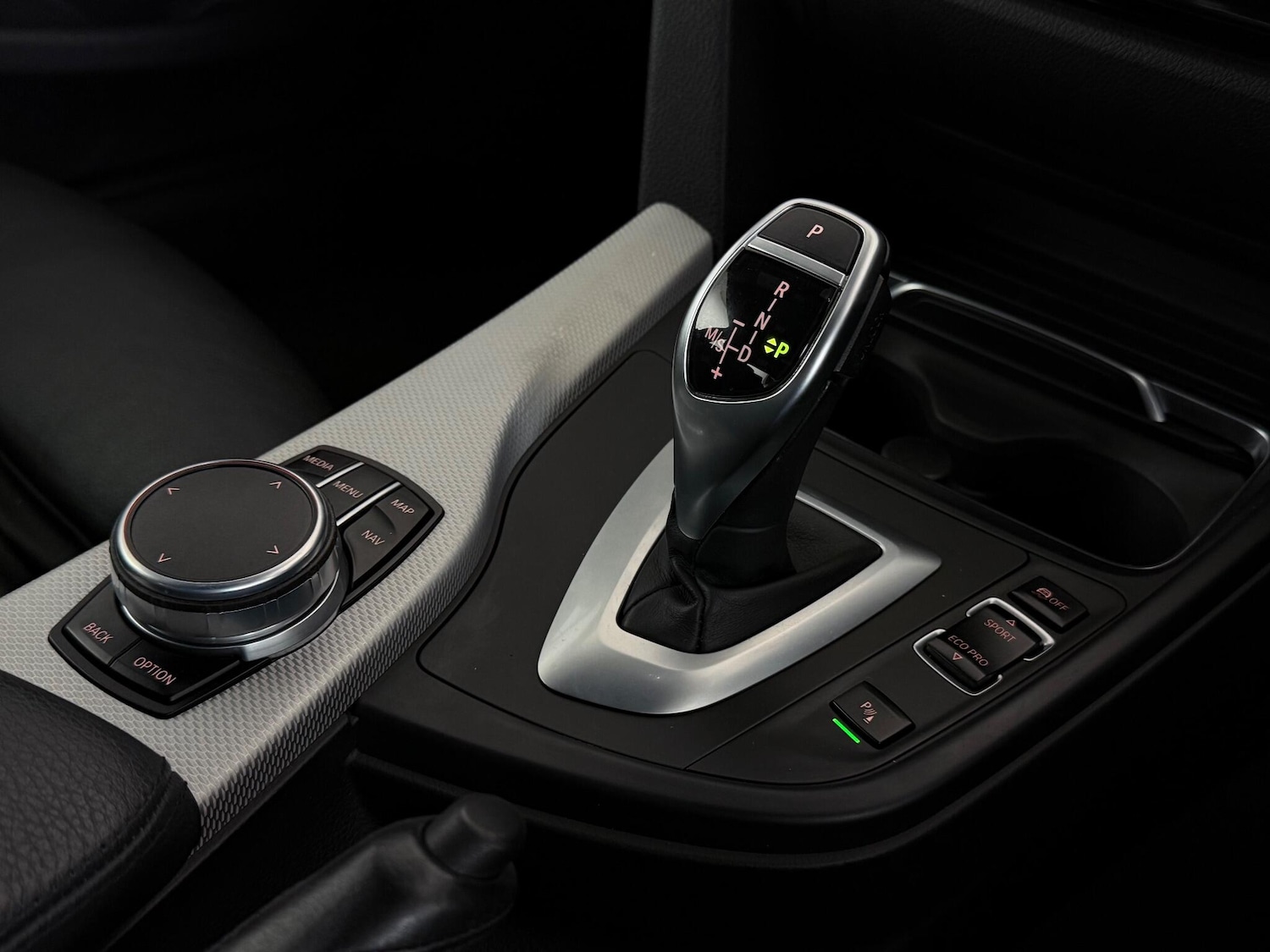 Used BMW 4 Series 2017 for sale - 76689250: Photo 33