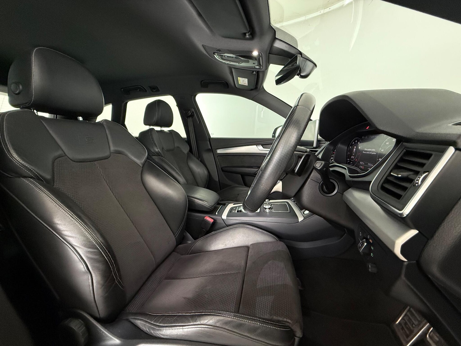 Used Audi Q5 2019 for sale - 76467145: Photo 15