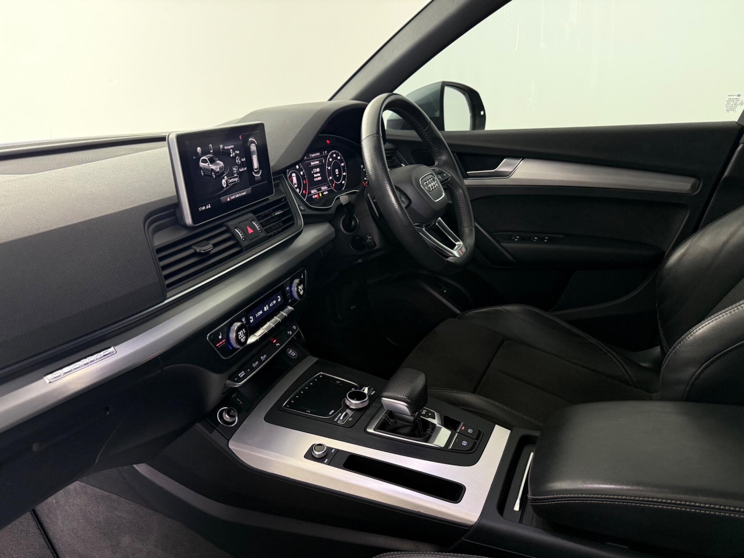 Used Audi Q5 2019 for sale - 76467145: Photo 16