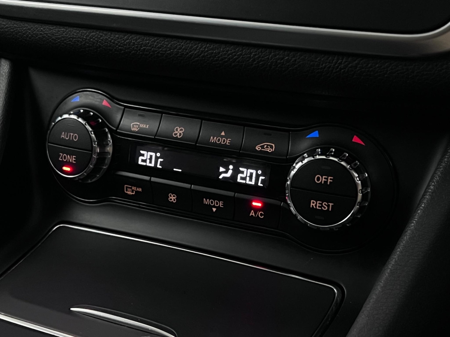 Used Mercedes-Benz GLA 2017 for sale - 76467254: Photo 35