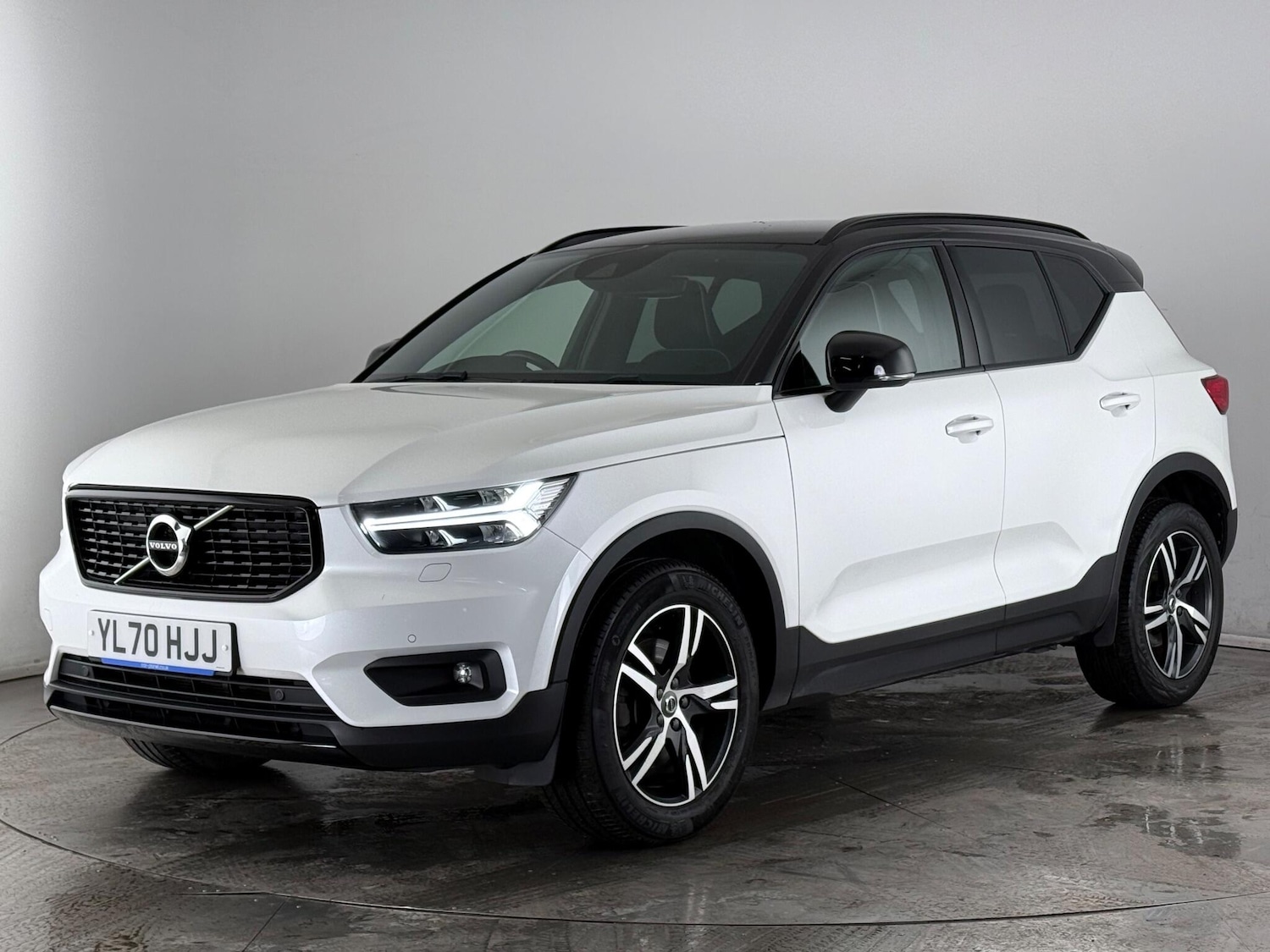 Used Volvo XC40 2021 for sale - 77246736: Photo 3