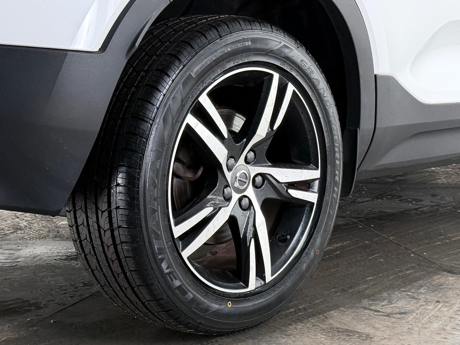 Used Volvo XC40 2021 for sale - 77246736: Photo 7